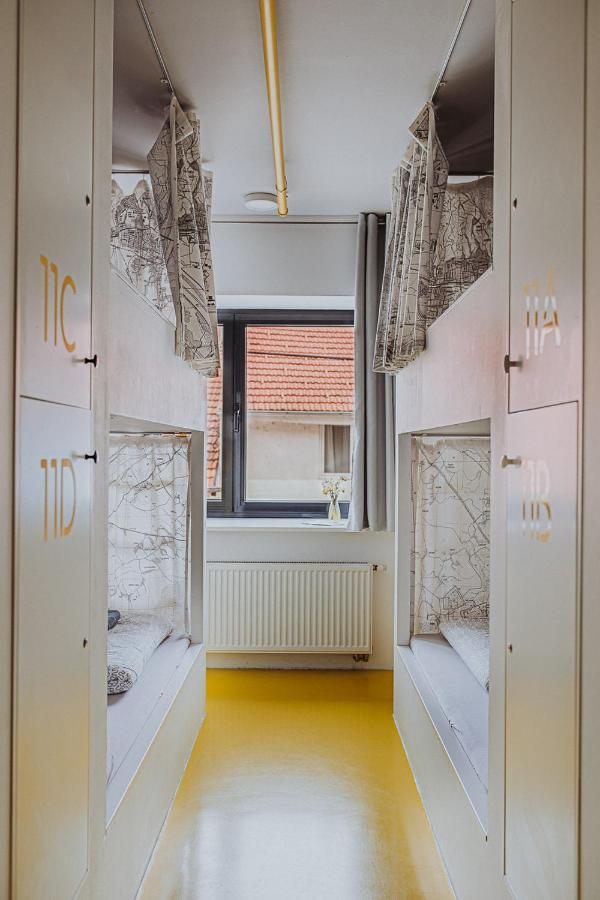 Private Rooms At Hostel63 Zagreb Eksteriør bilde
